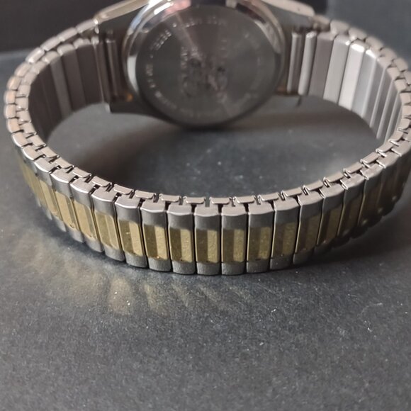 7.5 Inch Milan Two Tone Stretch Watch - Picture 10 of 13